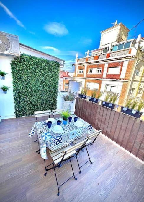 Elegant Rooftop By F2 Rental Home Валенсия Экстерьер фото